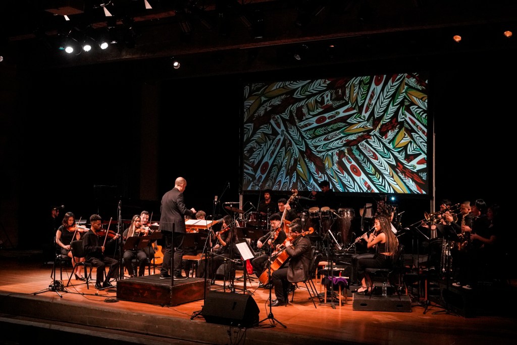 Documentário brasileiro sobre a Orquestra Jovem Tom Jobim foi destaque em festival internacional na Itália