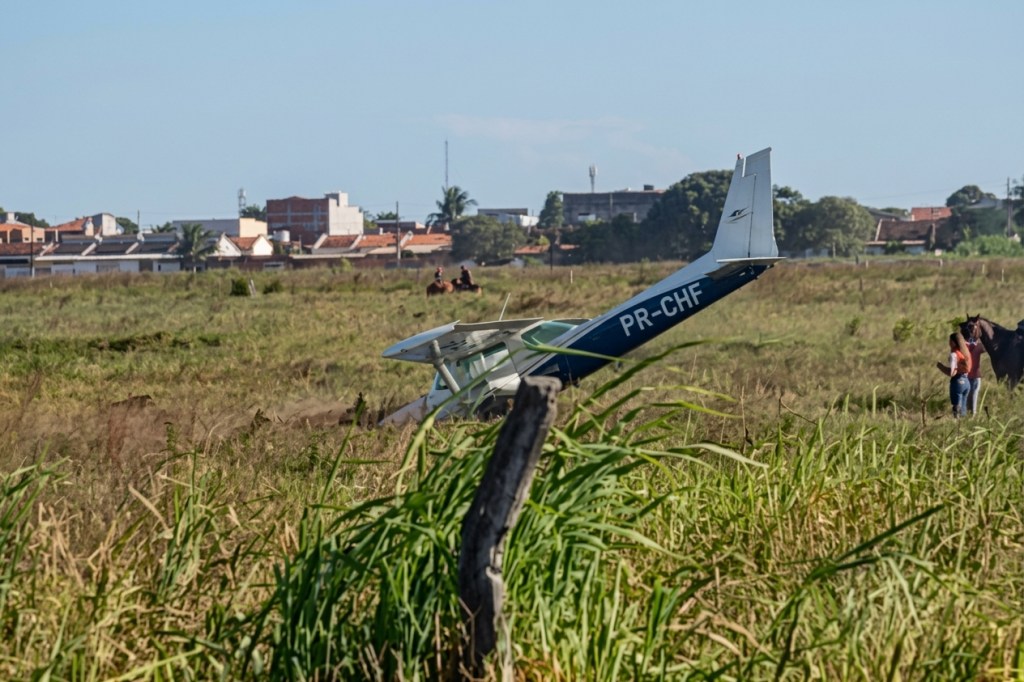 Susto na Grande João Pessoa: Avião de pequeno porte faz pouso forçado perto do Aeroporto Castro&nbsp;Pinto