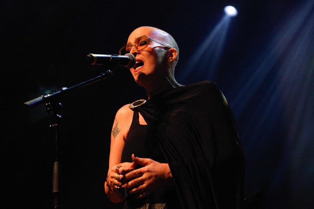 Força do Pop Goiano ganha o mundo: Nila Branco empreende turnê Europeia homenageando gigantes da música&nbsp;brasileira